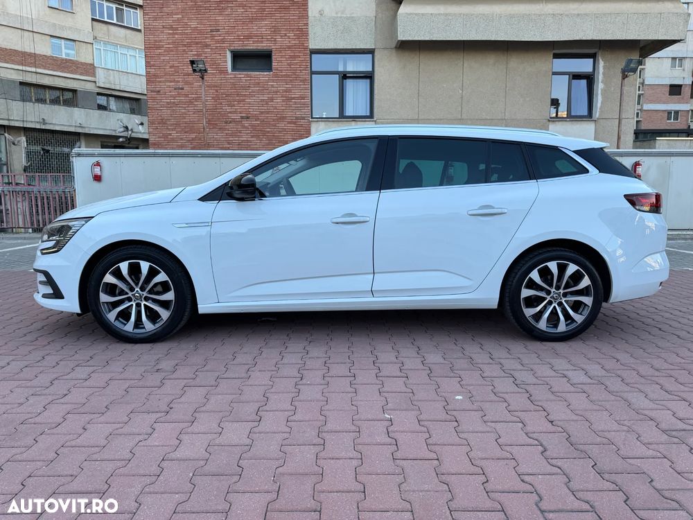 RENAULT Megane 2023 — imagine 8