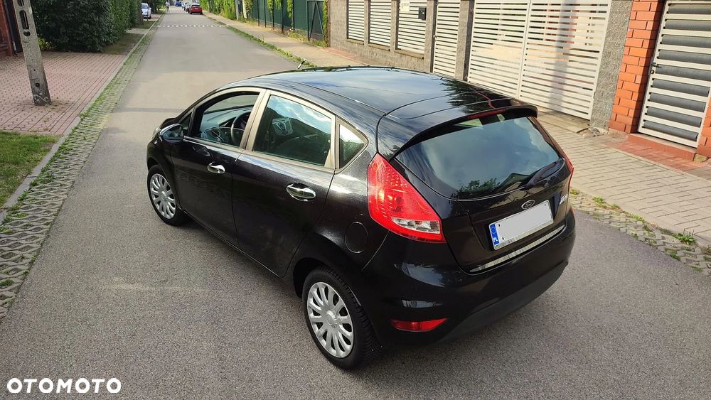 Ford Fiesta 1.25 Champions Edition - 22