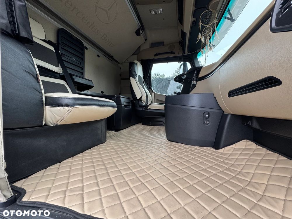 Mercedes-Benz Actros 1842 - 13