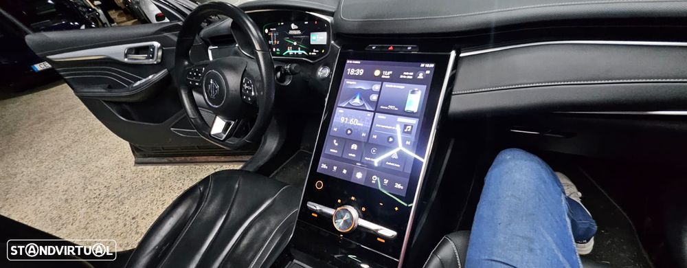 MG Marvel R 70 kWh Luxury - 25