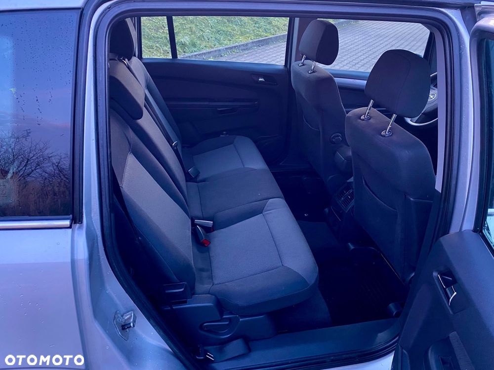 Opel Zafira 1.6 Essentia - 13