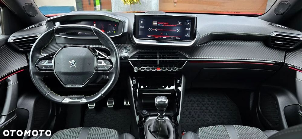 Peugeot 2008 1.2 PureTech GT Line S&S - 5