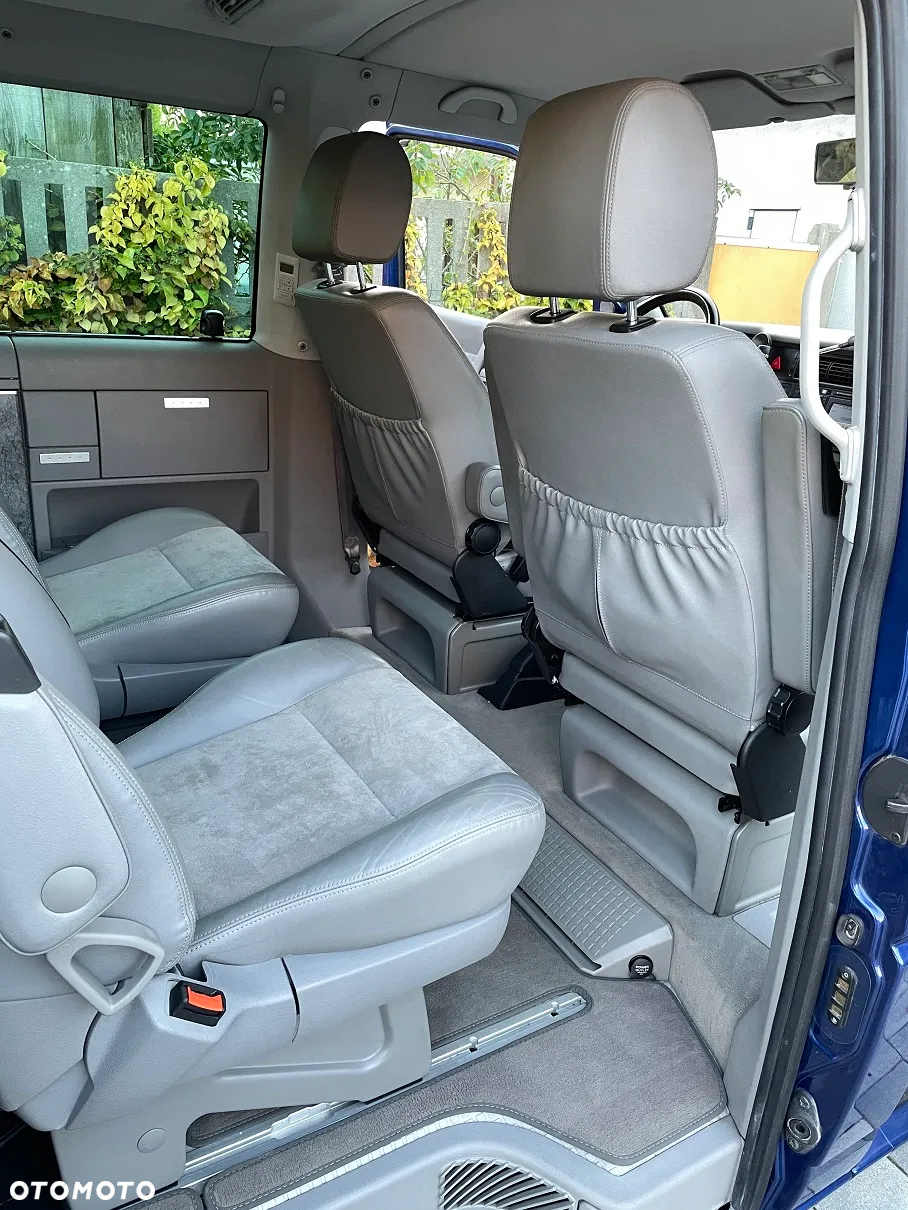 Volkswagen Multivan TDI - 12