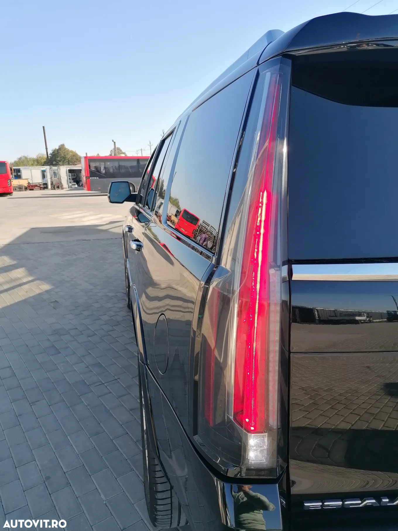 Cadillac Escalade 6.2 V8 AWD AT Platinum - 5