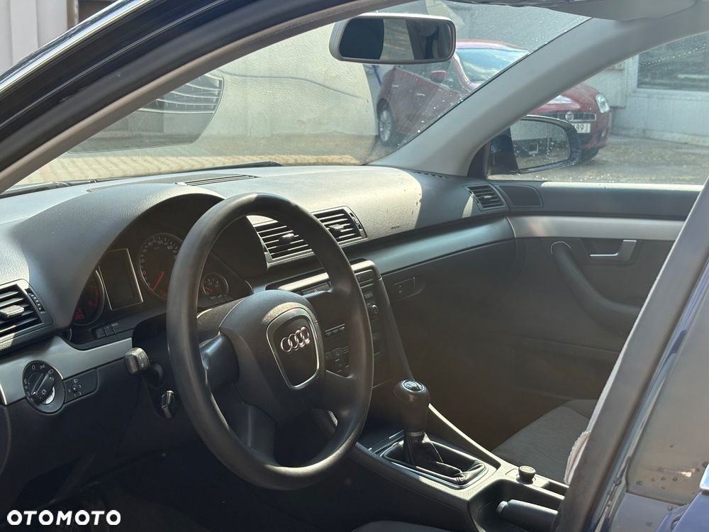Audi A4 Avant 2.0 T FSI - 9