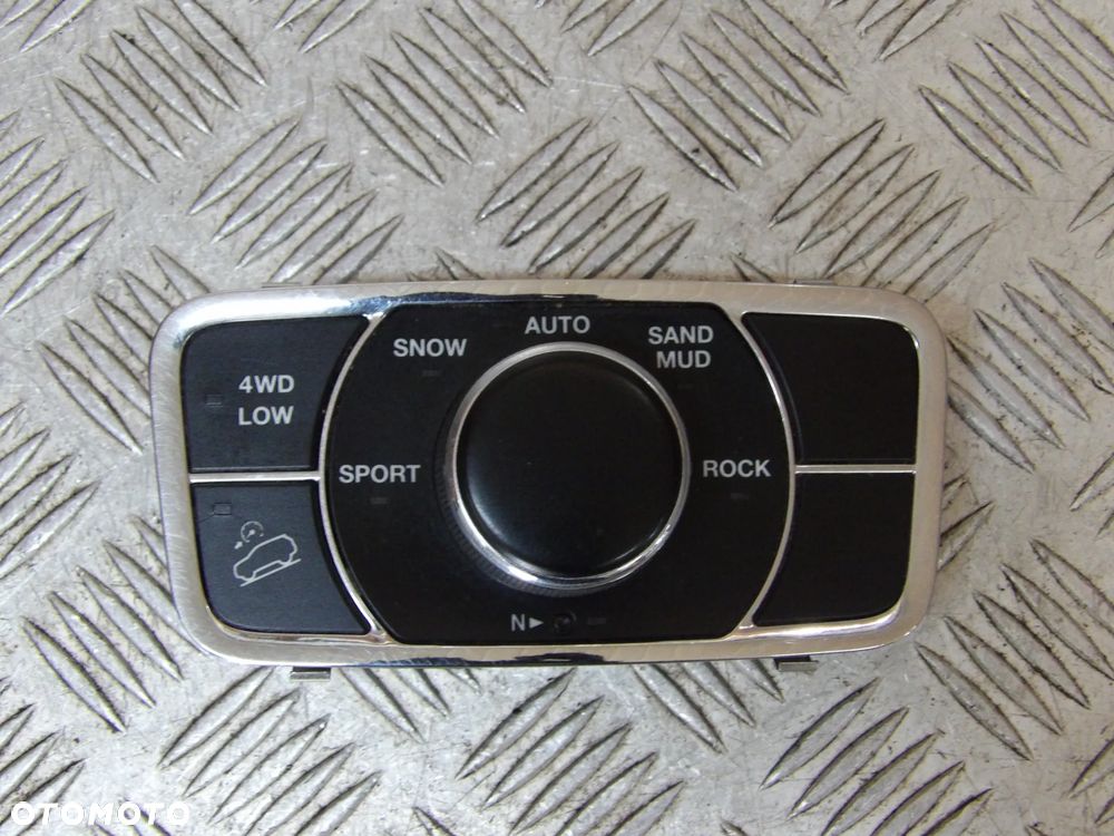 JEEP GRAND CHEROKEE WK2 PRZEŁĄCZNIK NAPĘDU SKRZYNI PANEL P56046234AC - 1