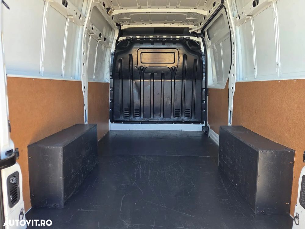 Renault Master L2H2 - 11
