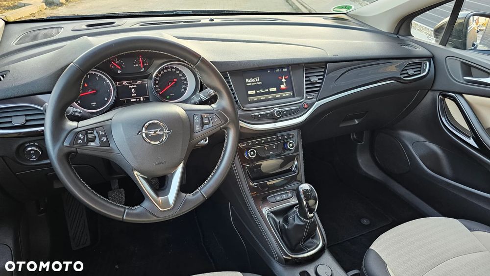 Opel Astra - 11