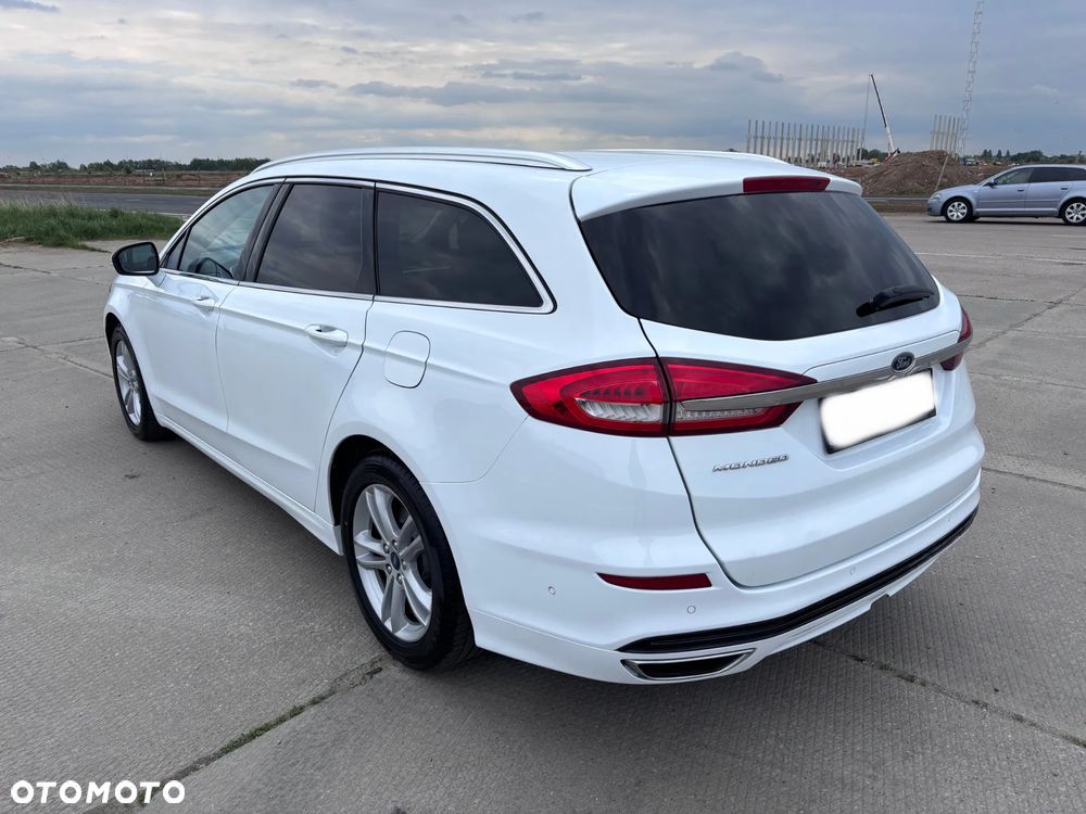 Ford Mondeo 2.0 TDCi Titanium PowerShift - 4