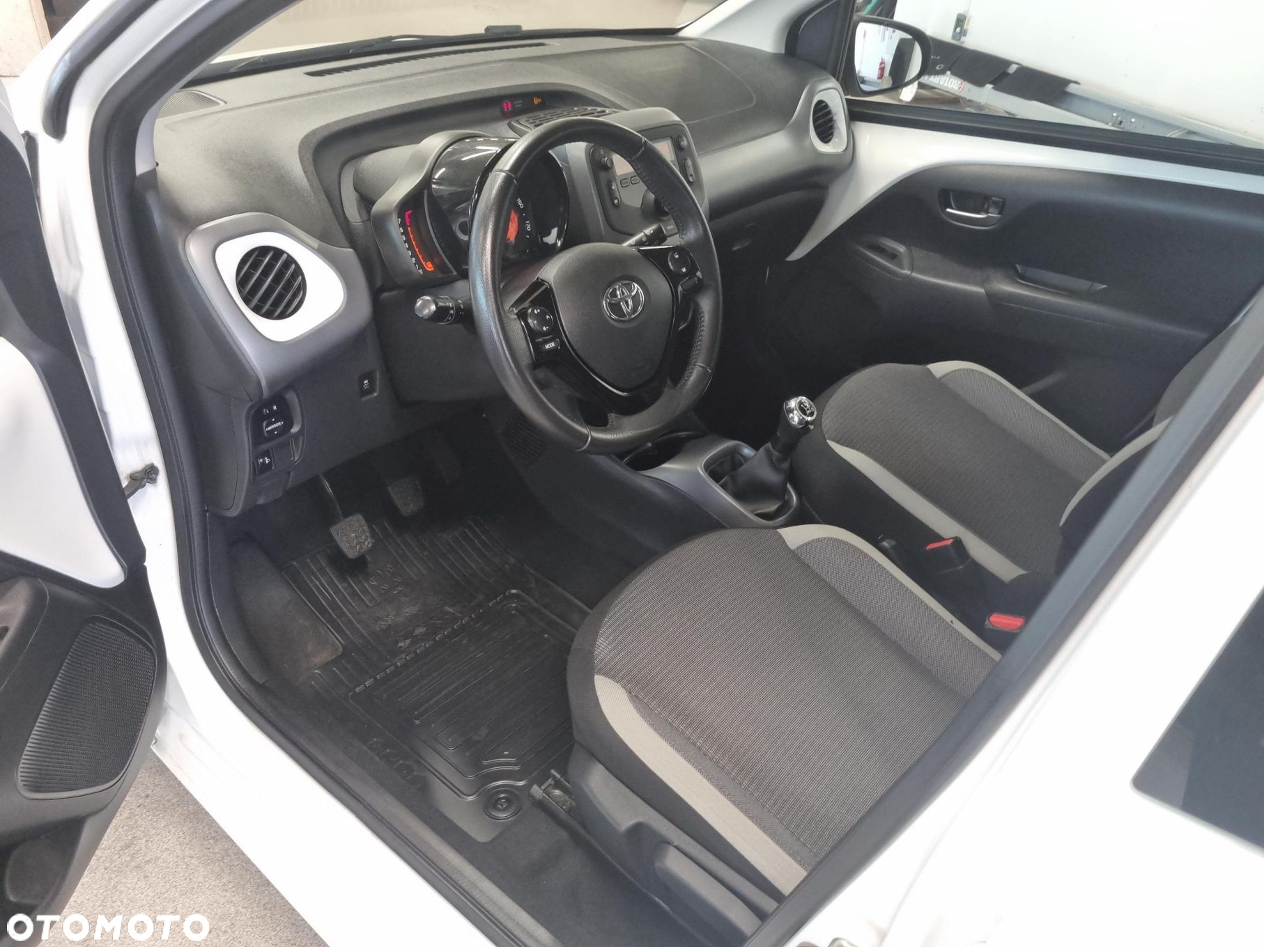 Toyota Aygo - 14