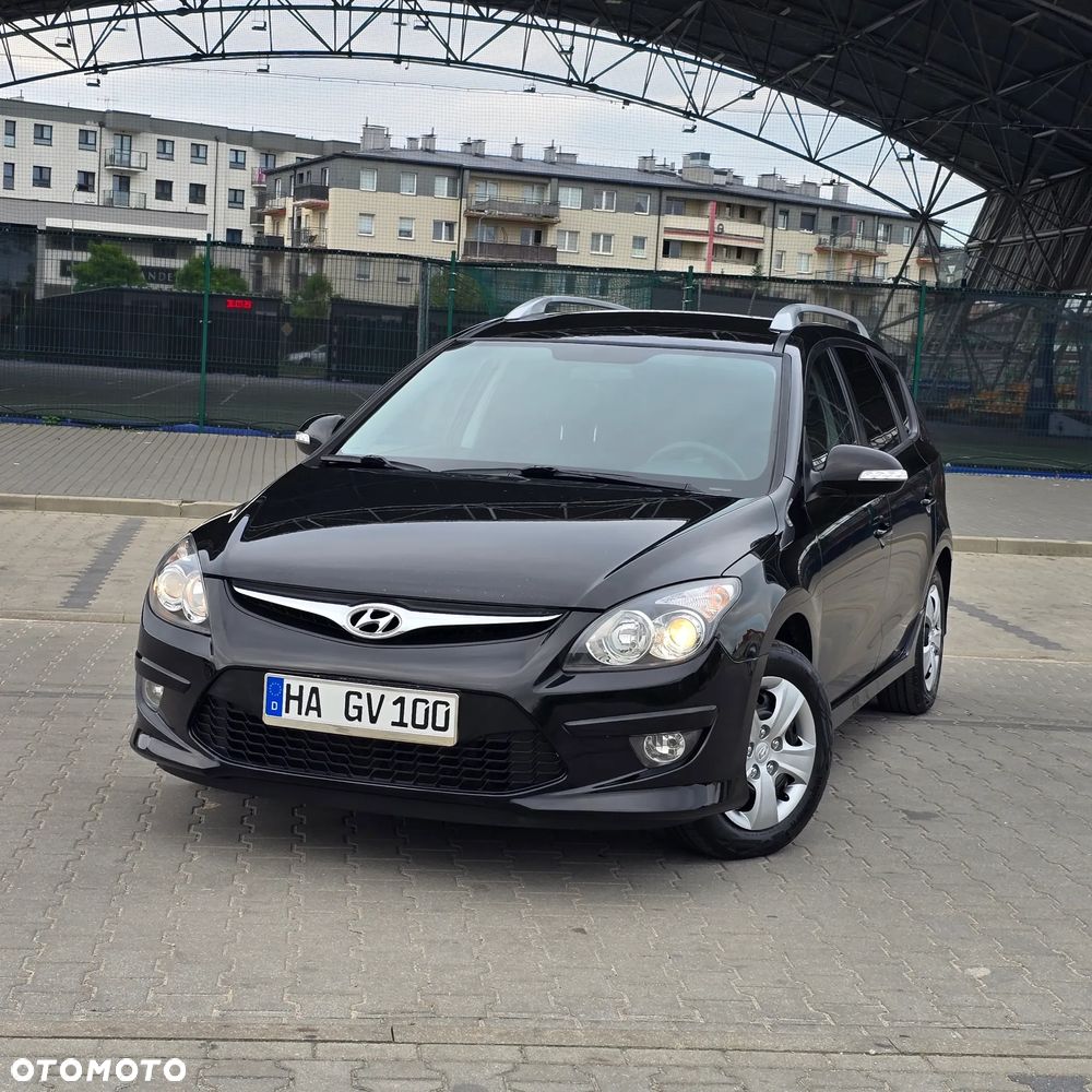Hyundai i30 i30cw 1.6 CRDi blue Classic - 1