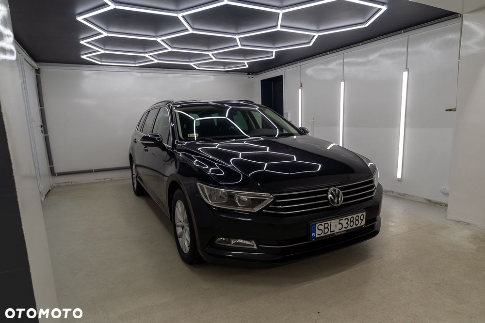 Volkswagen Passat 2.0 TDI SCR DSG Comfortline - 2