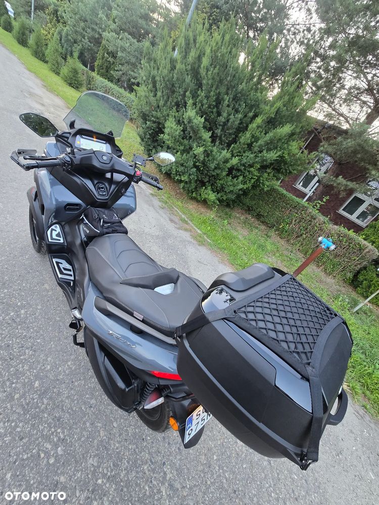 Yamaha Tricity - 6