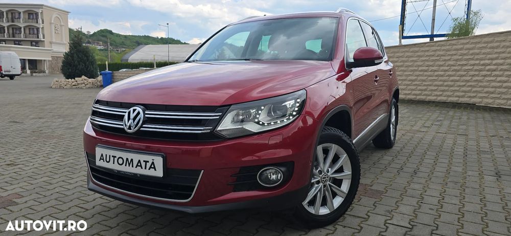 Volkswagen Tiguan - 1