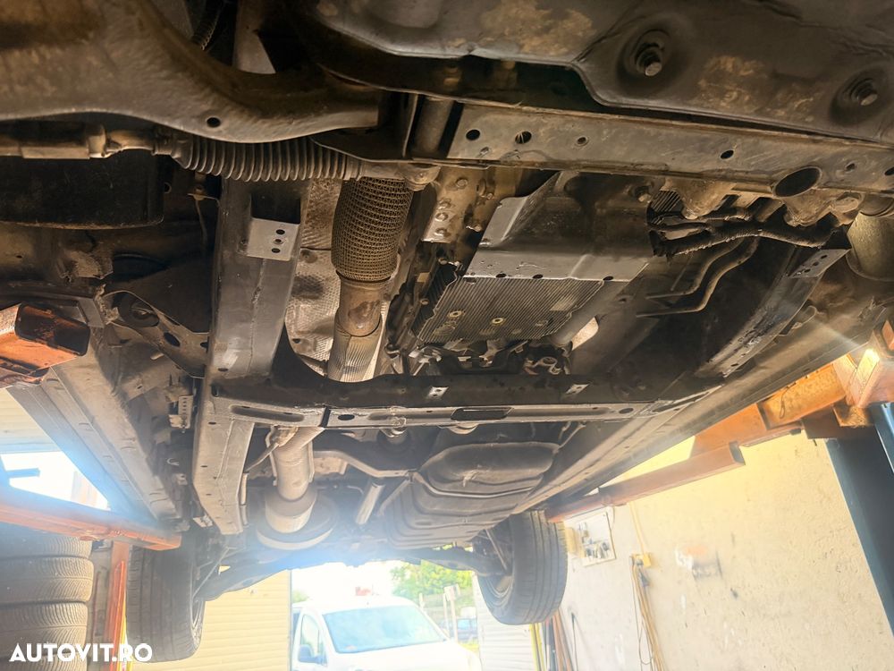 SsangYong REXTON G4 2.2 e-XDI 4WD Premium - 30