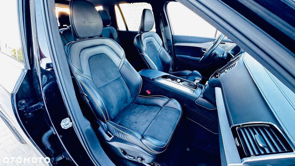 Volvo XC 90 D5 SCR AWD R-Design 7os - 30