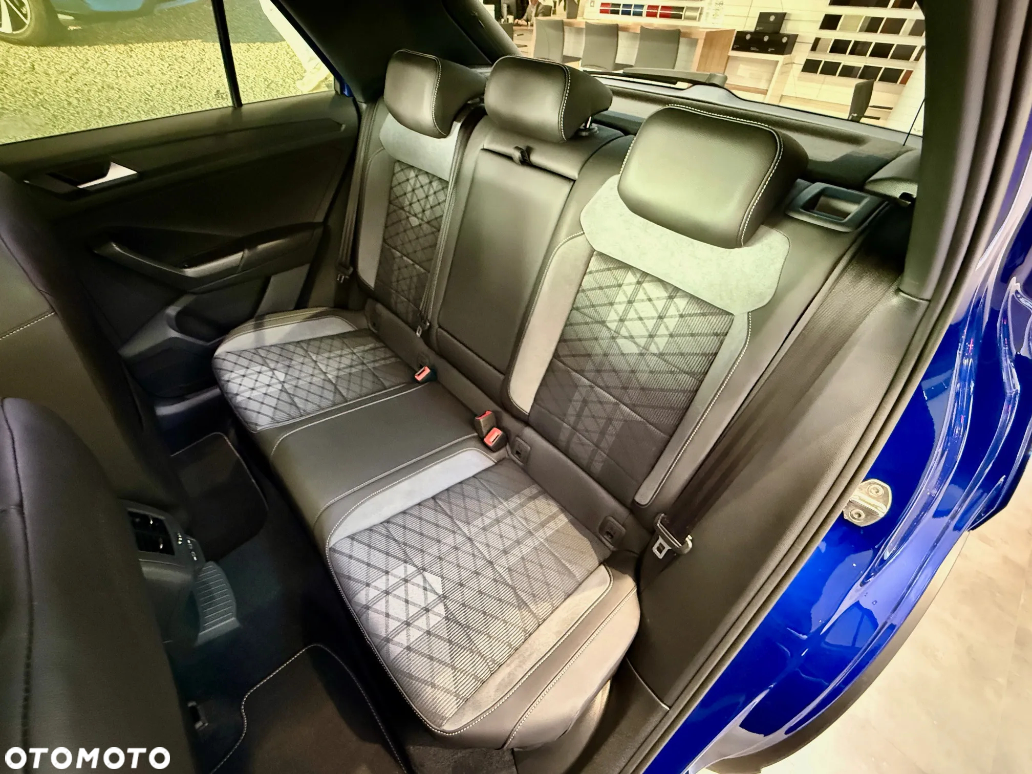 Volkswagen T-Roc 1.5 TSI R-Line DSG - 10
