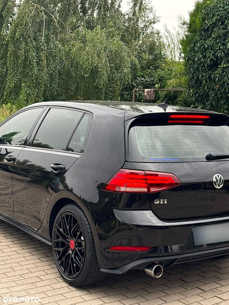 Volkswagen Golf GTI (BlueMotion Technology) Performance - 19