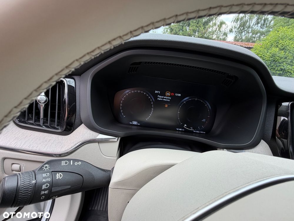 Volvo XC 60 D4 AWD Inscription - 29