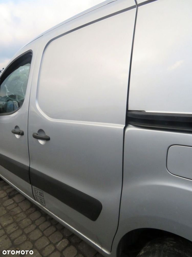 DRZWI TYLNE LEWE PARTNER III EZRC  SREBRNY PEUGEOT 2008-2018 - 5