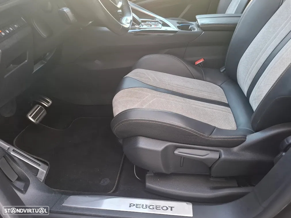 Peugeot 3008 1.6 Hybrid GT Line e-EAT8 - 30