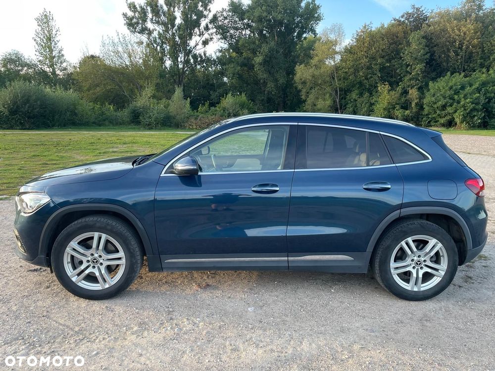 Mercedes-Benz GLA 250 8G-DCT - 2