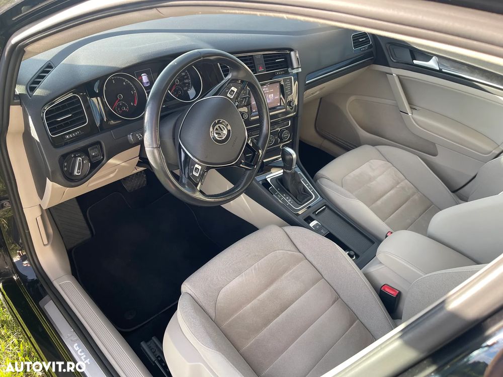 Volkswagen Golf 1.6 TDI DPF BlueMotion Technology DSG Comfortline - 11