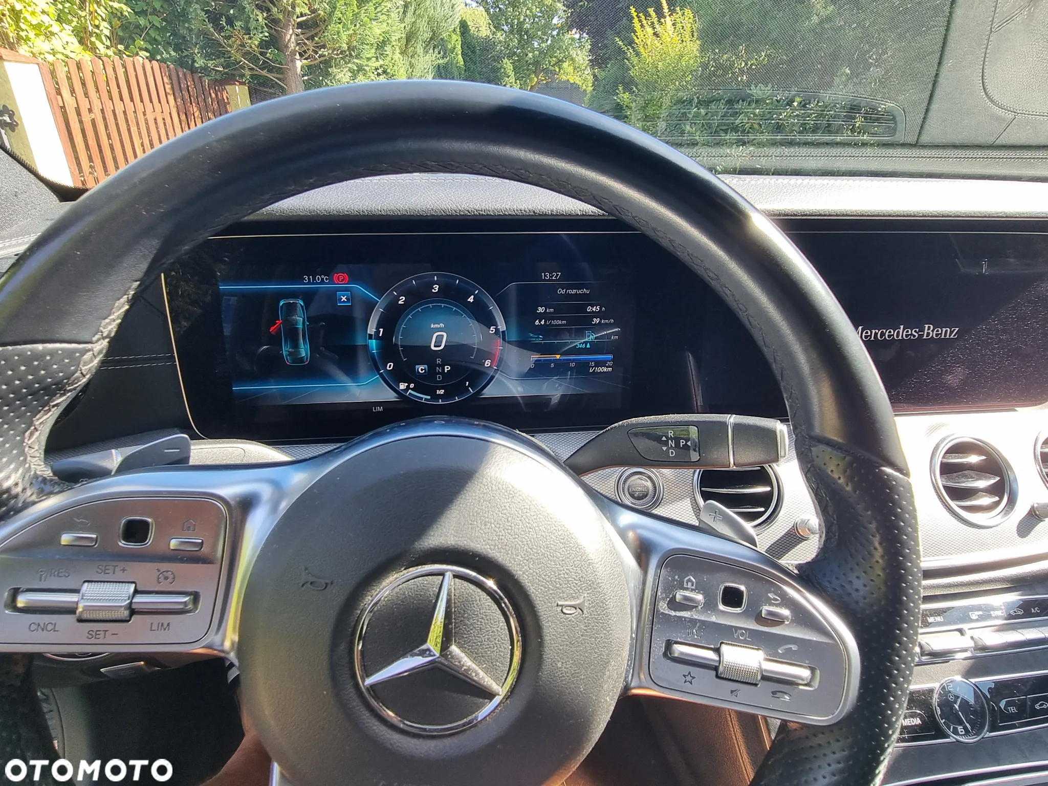 Mercedes-Benz Klasa E 220 d 4-Matic Business Edition 9G-TRONIC - 14