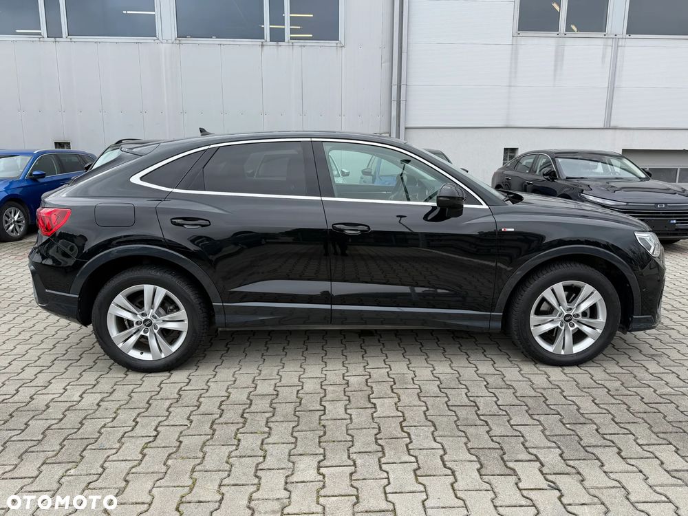 Audi Q3 Sportback - 5