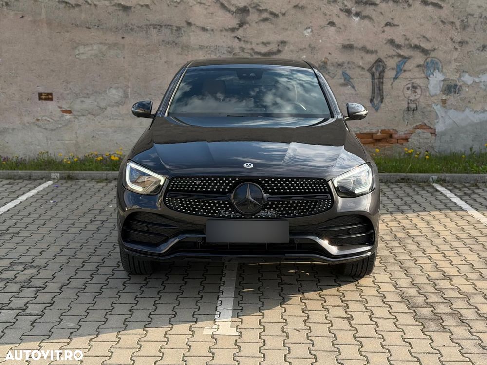 Mercedes-Benz GLC Coupe 300 e 4MATIC - 8