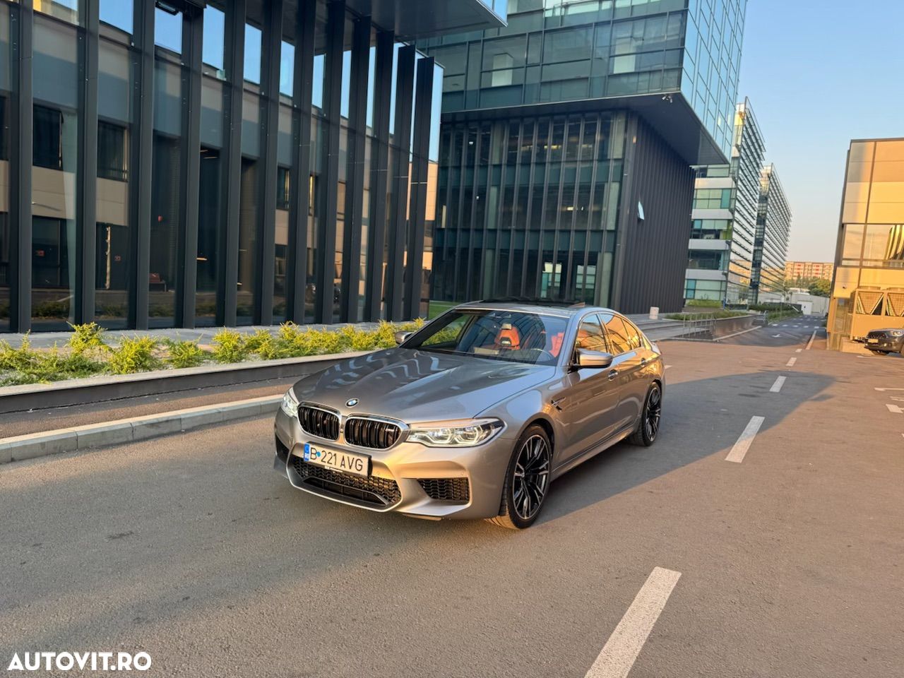 BMW M5 Standard - 1