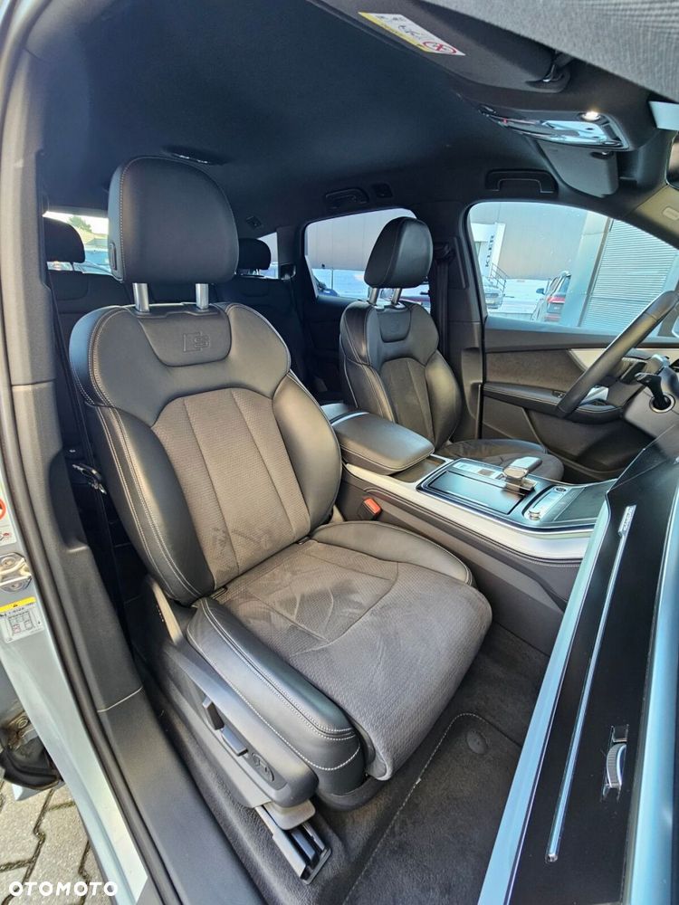 Audi Q7 - 36