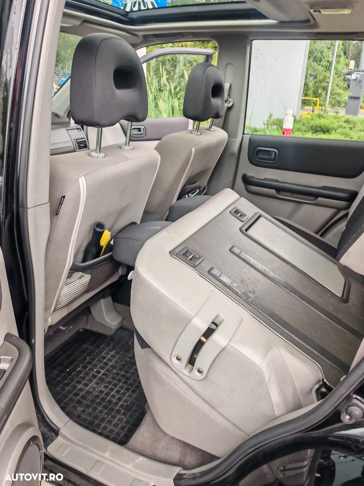 Nissan X-Trail 2.2 dCi Comfort - 10