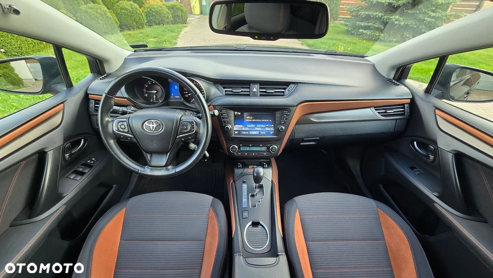 Toyota Avensis - 27
