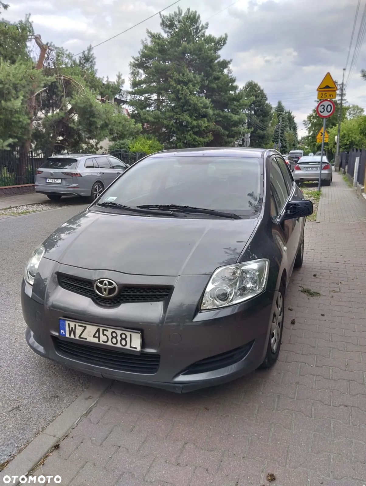 Toyota Auris 1.4 D-4D Luna - 1