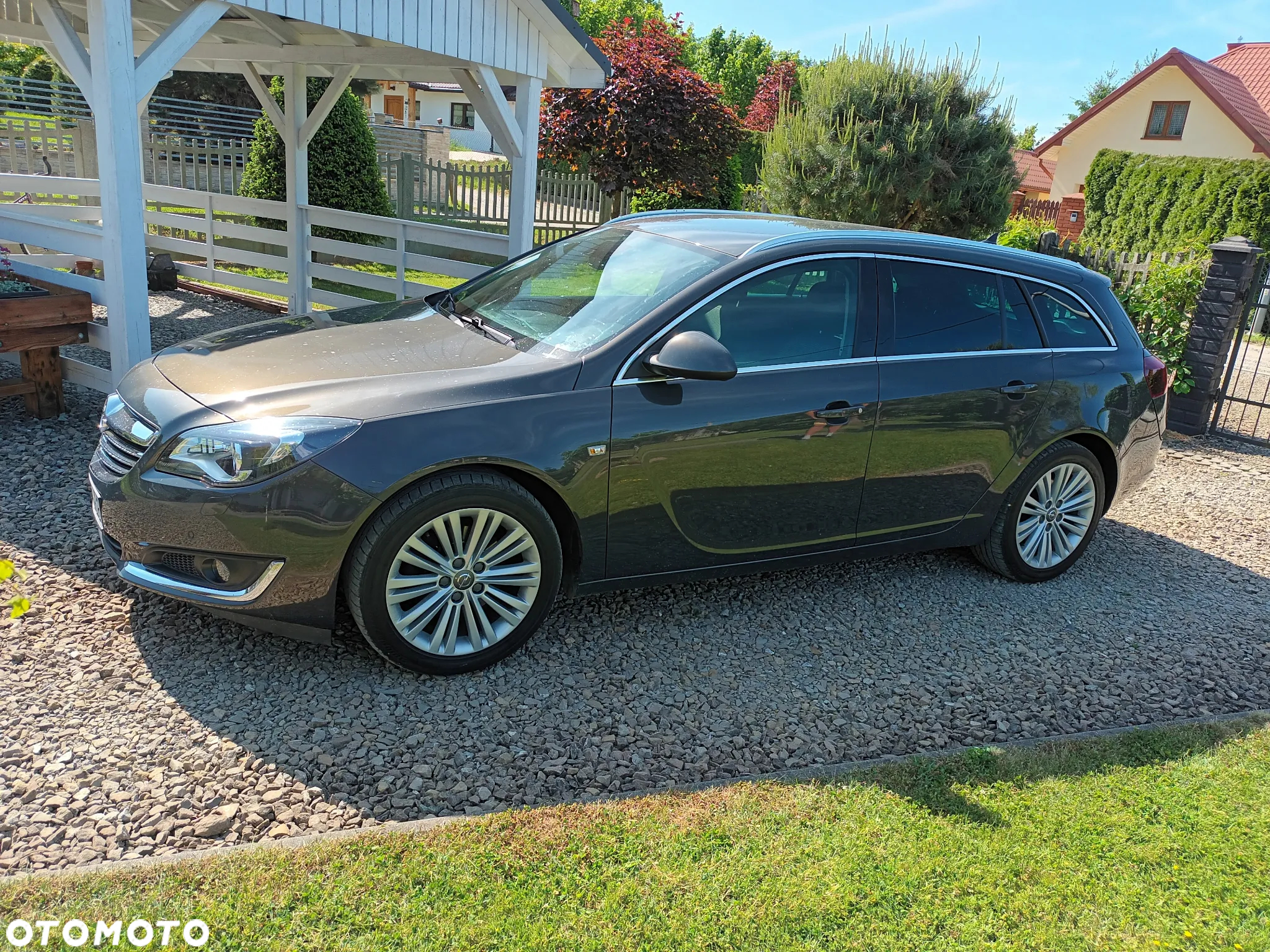 Opel Insignia 1.6 SIDI Turbo ecoFLEX Start/Stop Innovation - 2