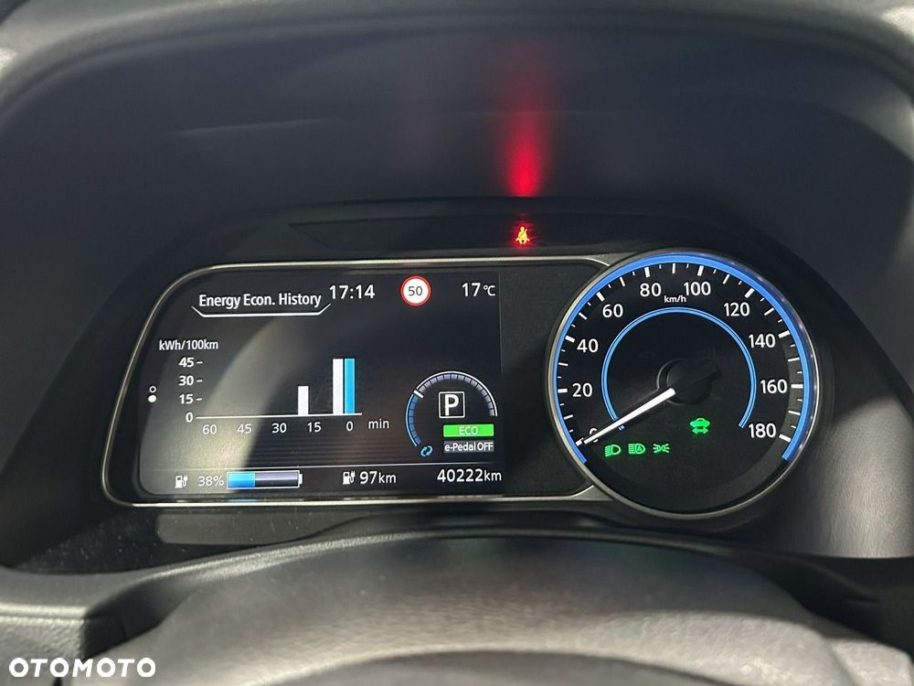 Nissan Leaf - 17