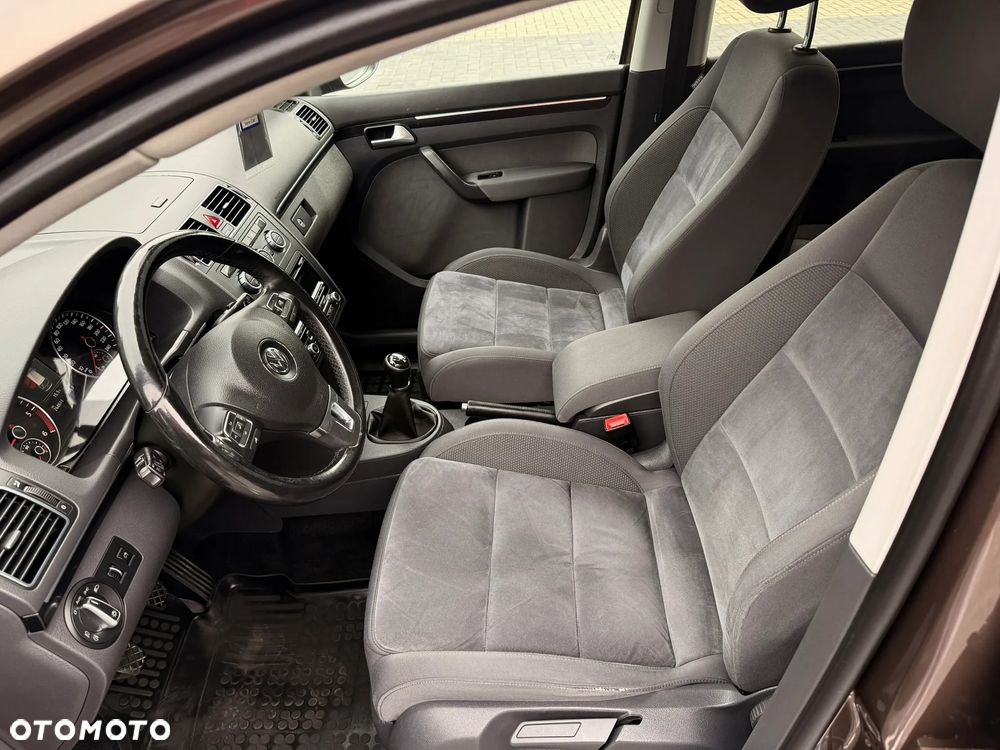 Volkswagen Touran 2.0 TDI DPF Comfortline - 12