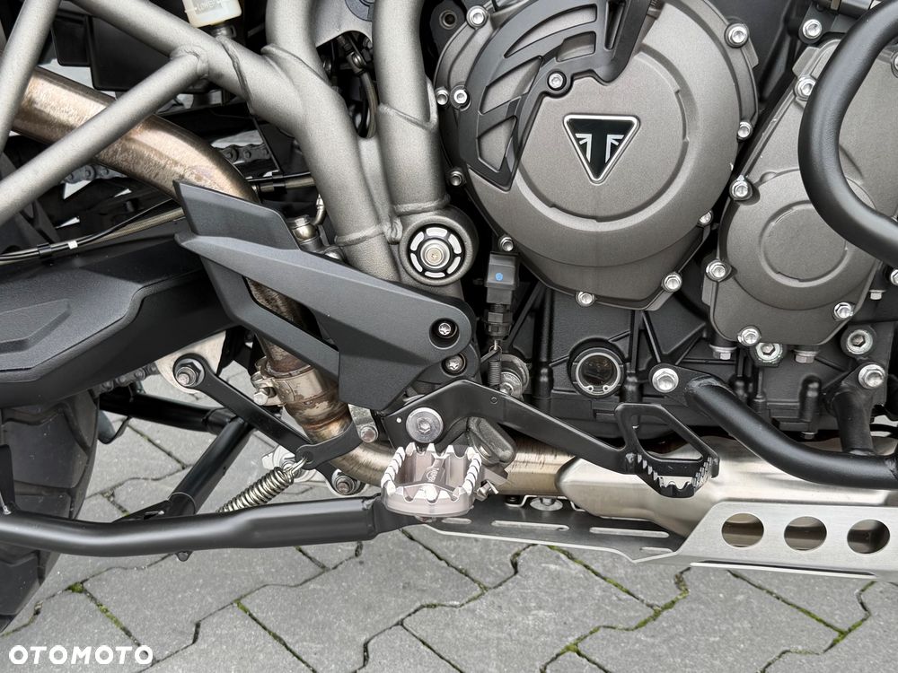 Triumph Tiger - 15