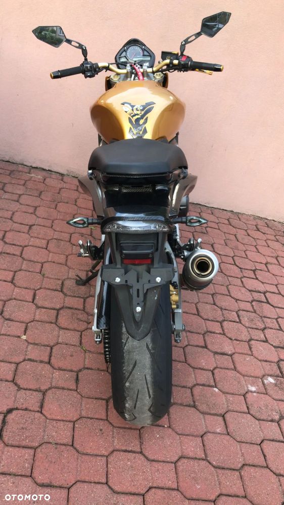 Honda Hornet - 9