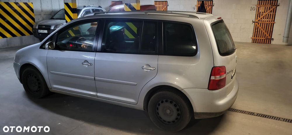 Volkswagen Touran 1.9 TDI Basis - 4