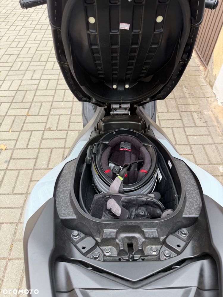 Yamaha NMAX - 5