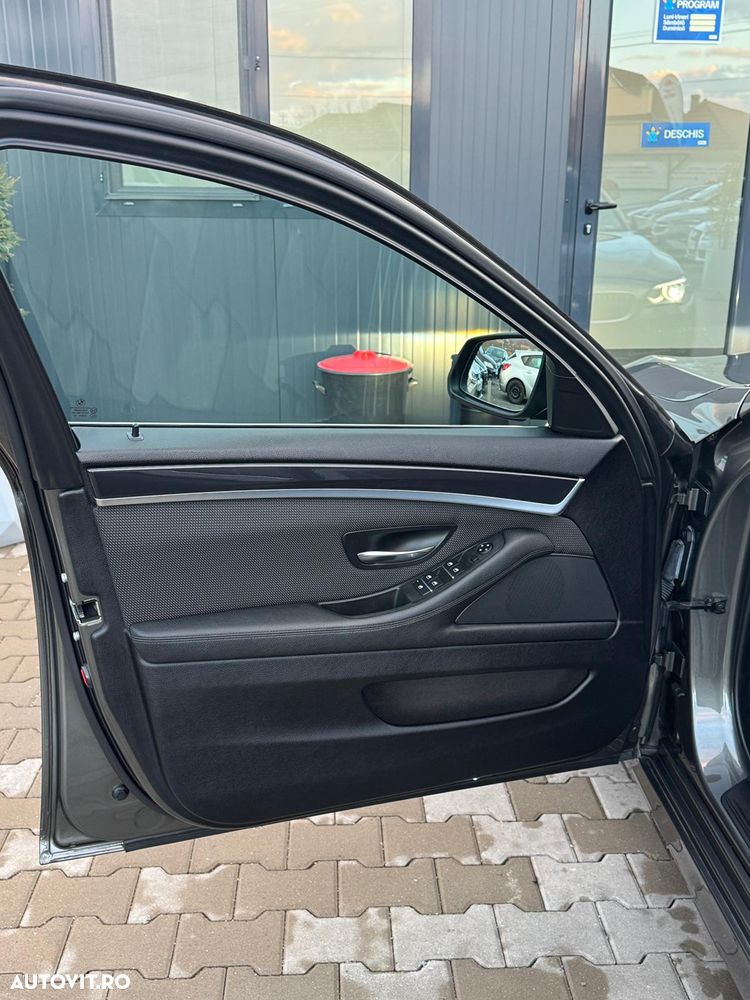 BMW Seria 5 525d xDrive Aut. - 10