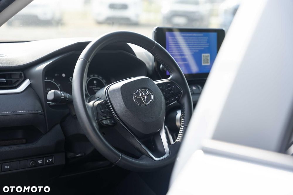 Toyota RAV4 - 11