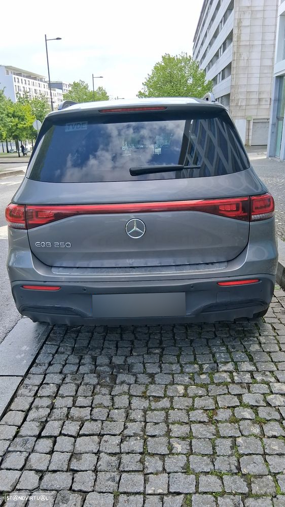 Mercedes-Benz EQB 250 AMG Line - 3