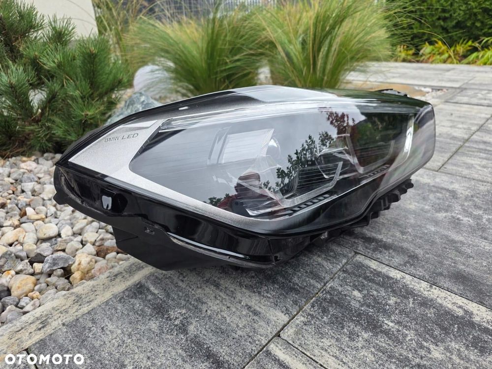 BMW X1 F48 LIFT LCI Lampa prawa przód Full Led Adaptive 5A01178-03 - 4