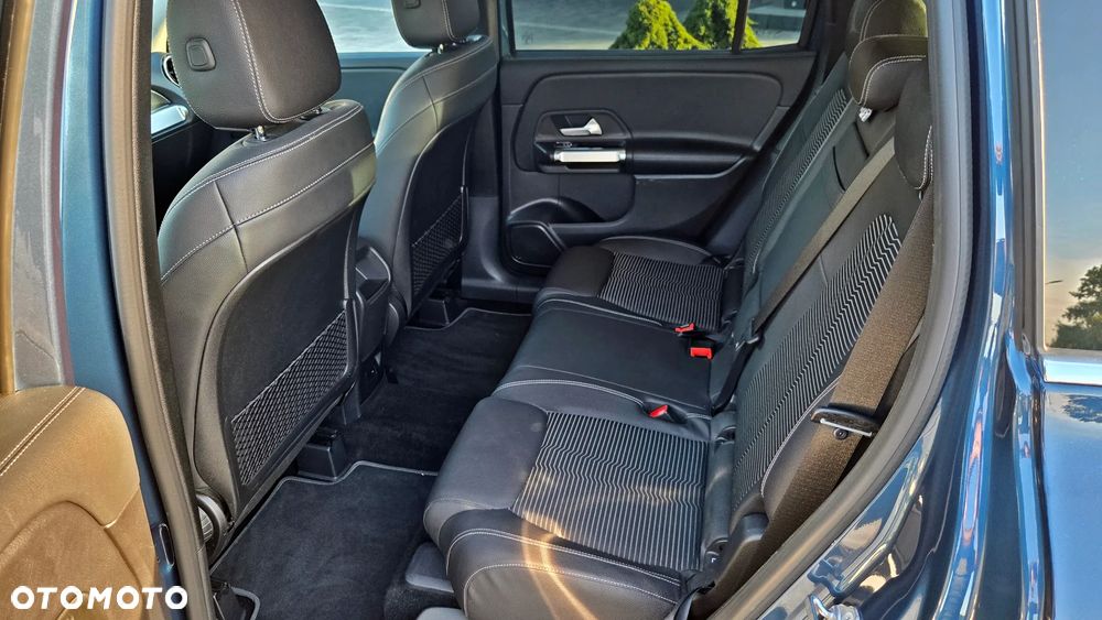 Mercedes-Benz GLB - 29