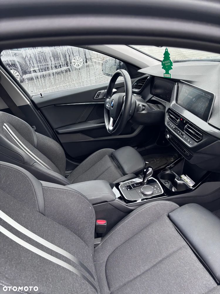 BMW Seria 1 118i Sport Line - 20