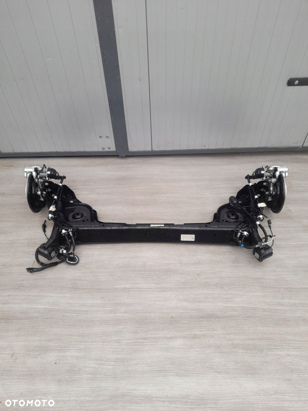 Belka tylna Renault Clio V Lift
