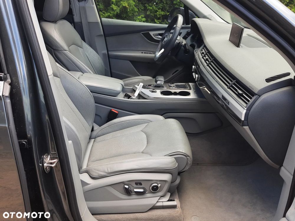 Audi SQ7 TDI Quattro Tiptronic - 11